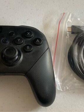 Nintendo Switch Wireless Game Controller with USB Cable Black